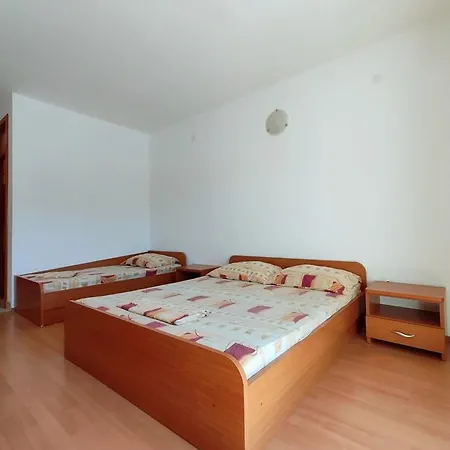 I Sobe Sagarjelo بيت ضيافة
