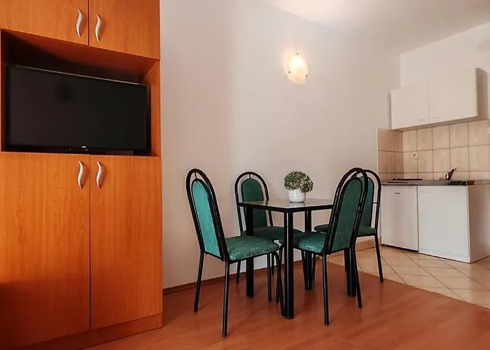 I Sobe Sagarjelo Neum